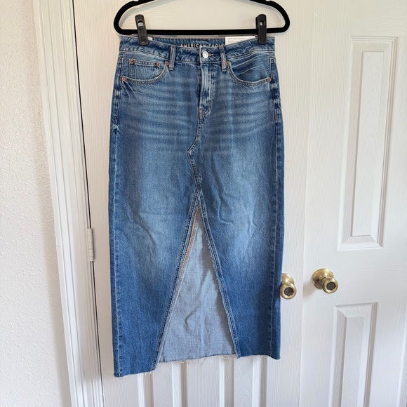 American Eagle Outfitters Dresses & Skirts - NWT American Eagle Denim Maxi Skirt Size 4 27W Low Rise Front Slit Raw Hem Y2K